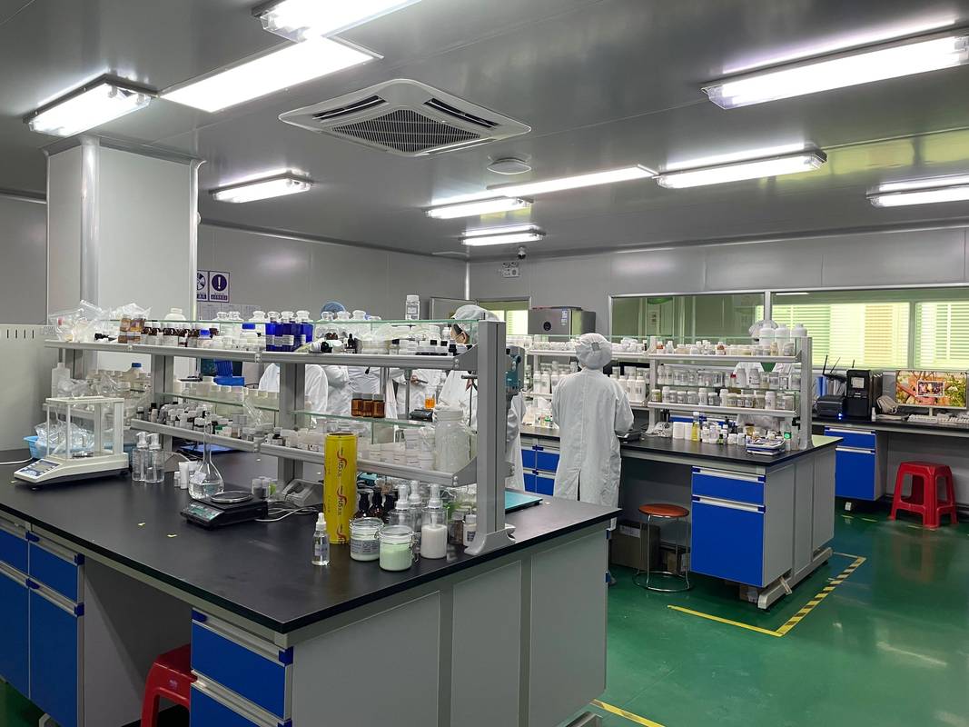 院线面部护肤品定制代加工怎么找靠谱的工厂
